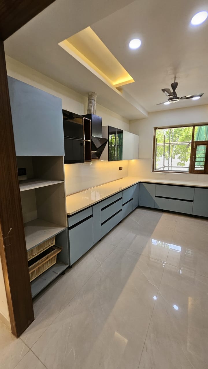 3 BHK, Builder Floor