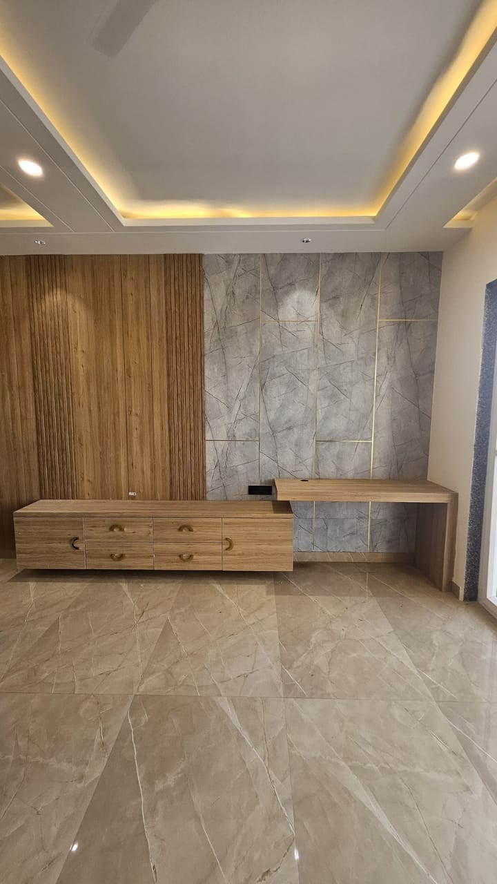 4 BHK, Builder Floor