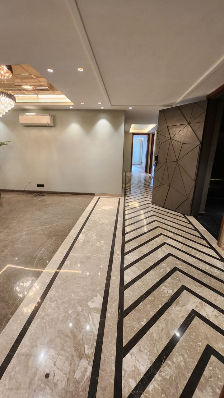 4 BHK, Builder Floor